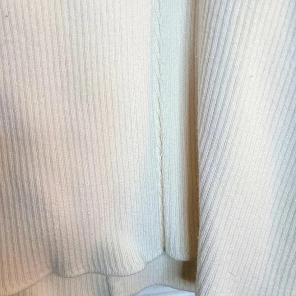 Apostrophe Ribbed Long Sleeve Sweater - Picture 4 of 6